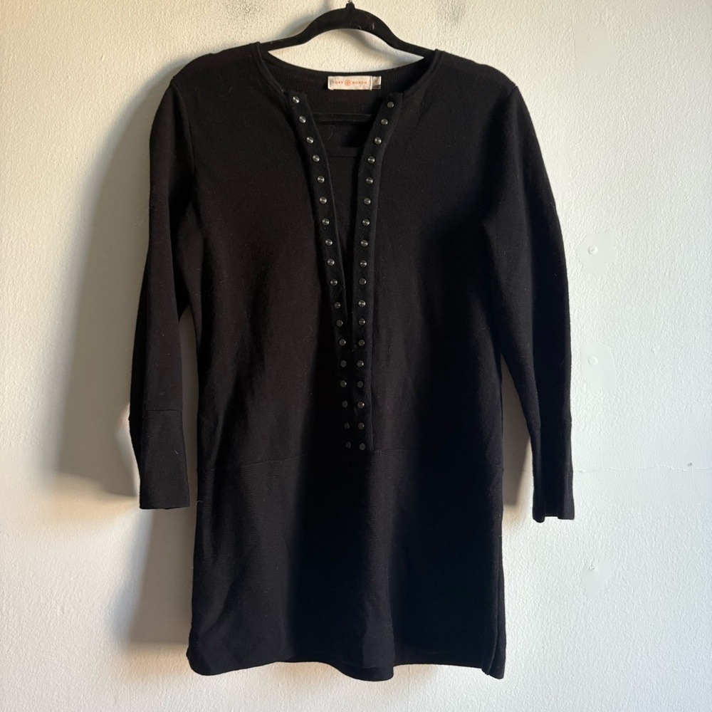 Tory Burch Sz M 100% Merino Wool Knit Rivet Black Long Sweater